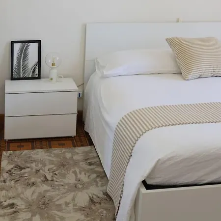 - Vicino Al Centro - Free Parking & Wi-fi * מודנה