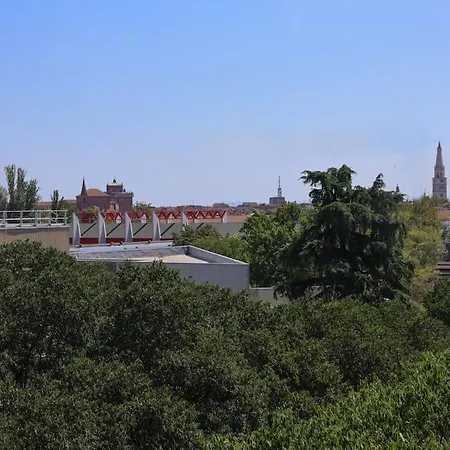 - Vicino Al Centro - Free Parking & Wi-fi Modena