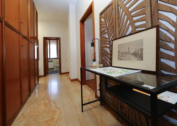 - Vicino Al Centro - Free Parking & Wi-fi Modena