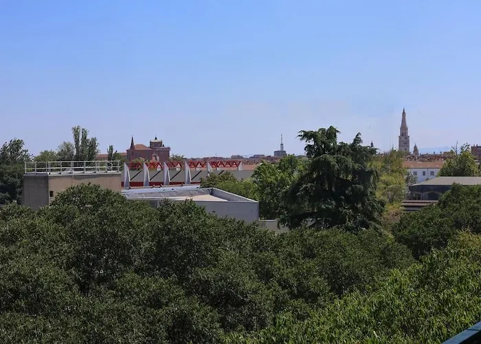 - Vicino Al Centro - Free Parking & Wi-fi Modena