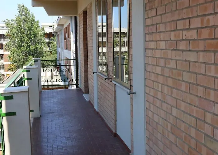 - Vicino Al Centro - Free Parking & Wi-fi * Modena